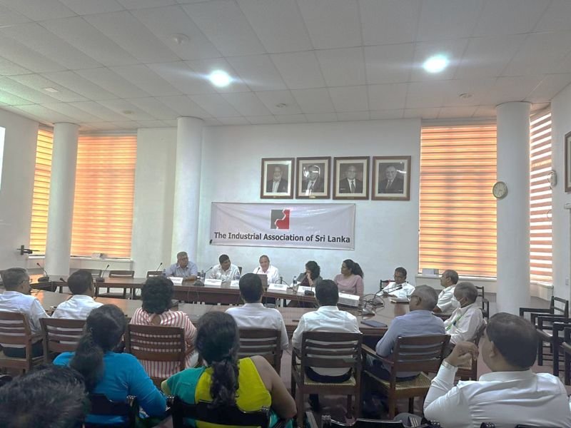 PRESENTATION ON THE EXISTING AND PROPOSED CHANGES TO THE EMPLOYMENT ACT